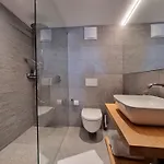 Riverside 2nd Floor North アパート *