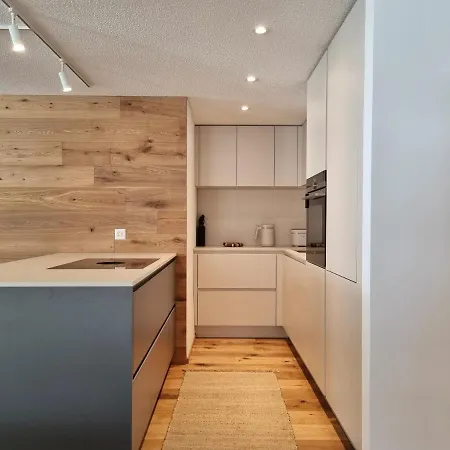 Apartment Riverside 2nd Floor North *